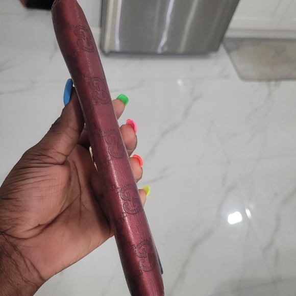 🔹️ Gucci🔹️ Vintage Guccissima Burgundy Wallet with Heart Snap ✨️💜 - Picture 4 of 15